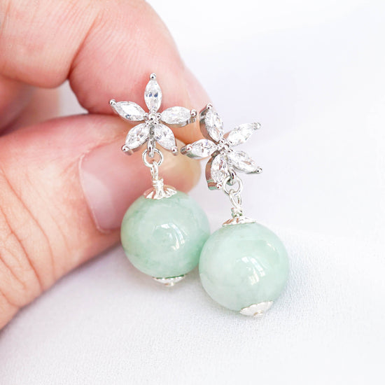 Dainty Daisy Ear Studs with Green Jade