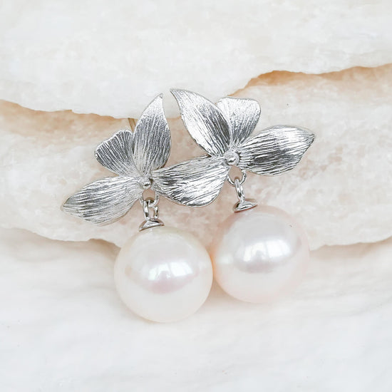 Four Petal Stud Earrings with White Pearls