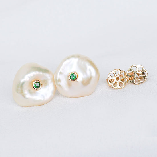Keshi Pearl Oyster Ear Studs with Tsavorite - 18K Gold