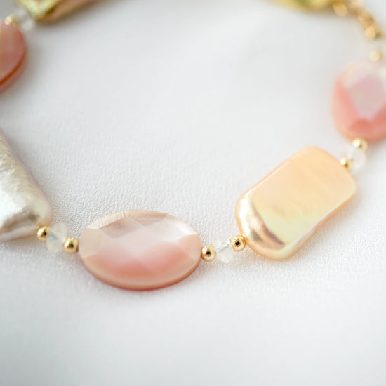 Pearl and Mother of Pearl Bracelet SB4