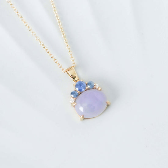 Crown Lavender Jade Pendant in 9K Yellow Gold - Blue Sapphire