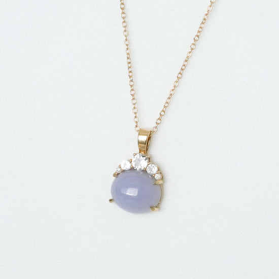 Crown Lavender Jade Pendant in 9K Yellow Gold -White Sapphire