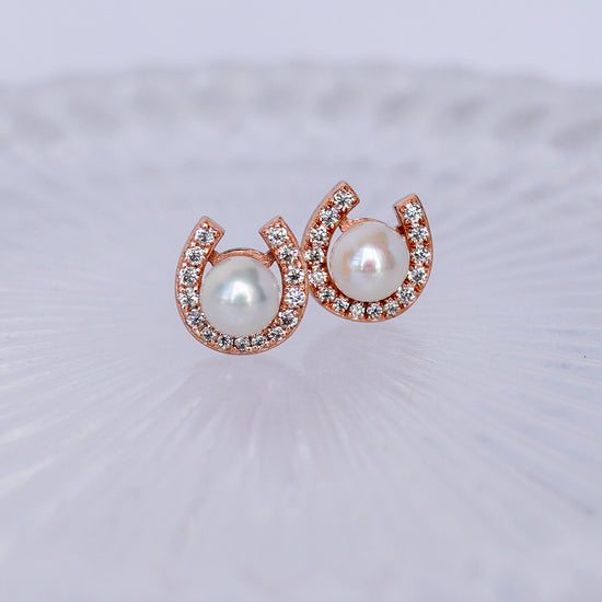Horseshoe Pearl Earrings