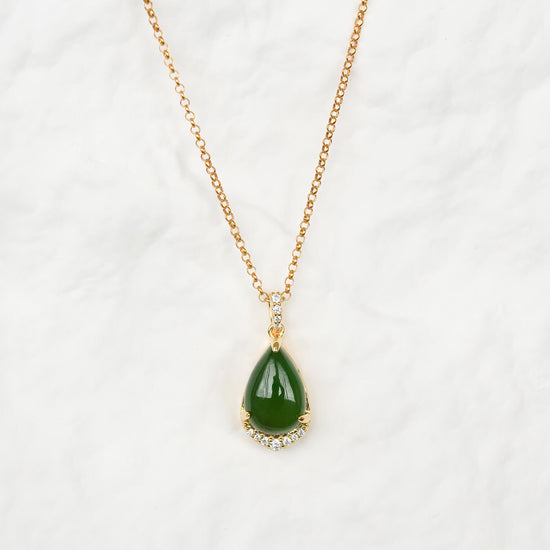 Jade Crown Dewdrop Necklace