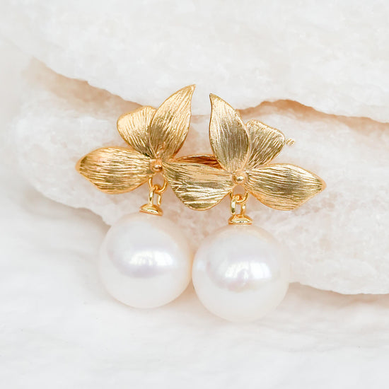 Four Petal Stud Earrings with White Pearls