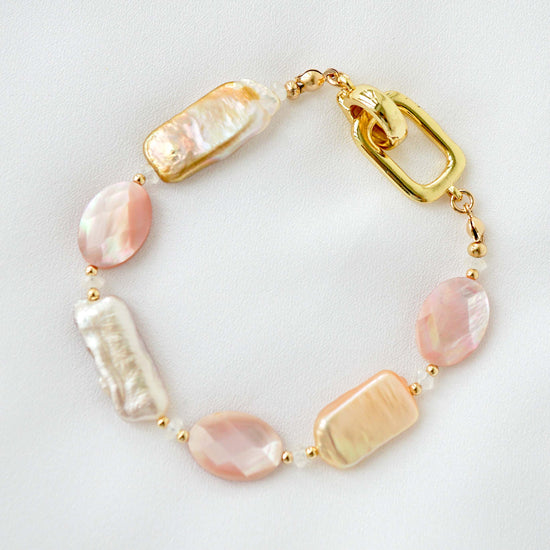Pearl and Mother of Pearl Bracelet SB4
