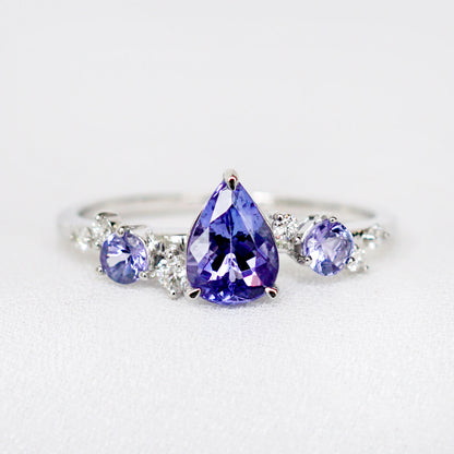 Bouquet De Fleurs Ring in 14K - Tanzanite