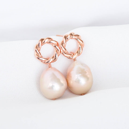 Blush Baroque Pearls Twisted Circle Earrings - BPE68