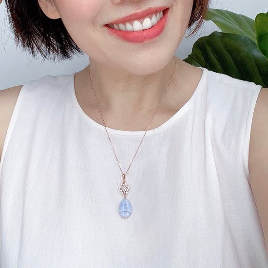 Snow Charm with Teardrop Blue Lace Agate Necklace - Rose Gold
